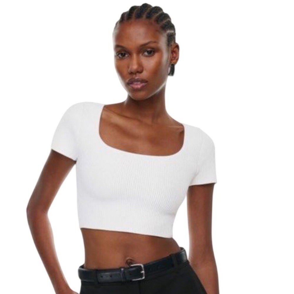 Aritzia Babaton Sculpt Knit Square Neck Short Sleeve Crop Top White M